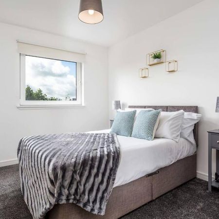 Walker Suite No 60 - Donnini Apartments Kilmarnock Bagian luar foto